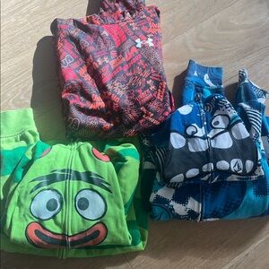 Under Armour & Volcom youth hoodies lot